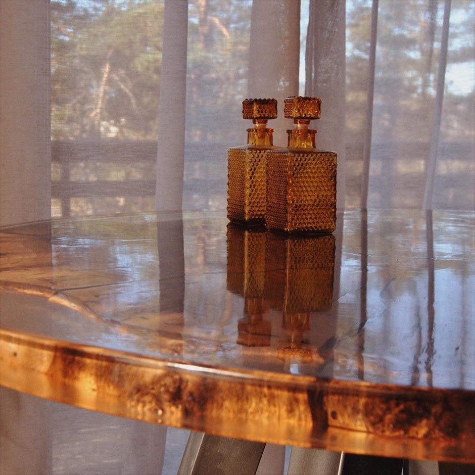 Tavolo in resina - Luna