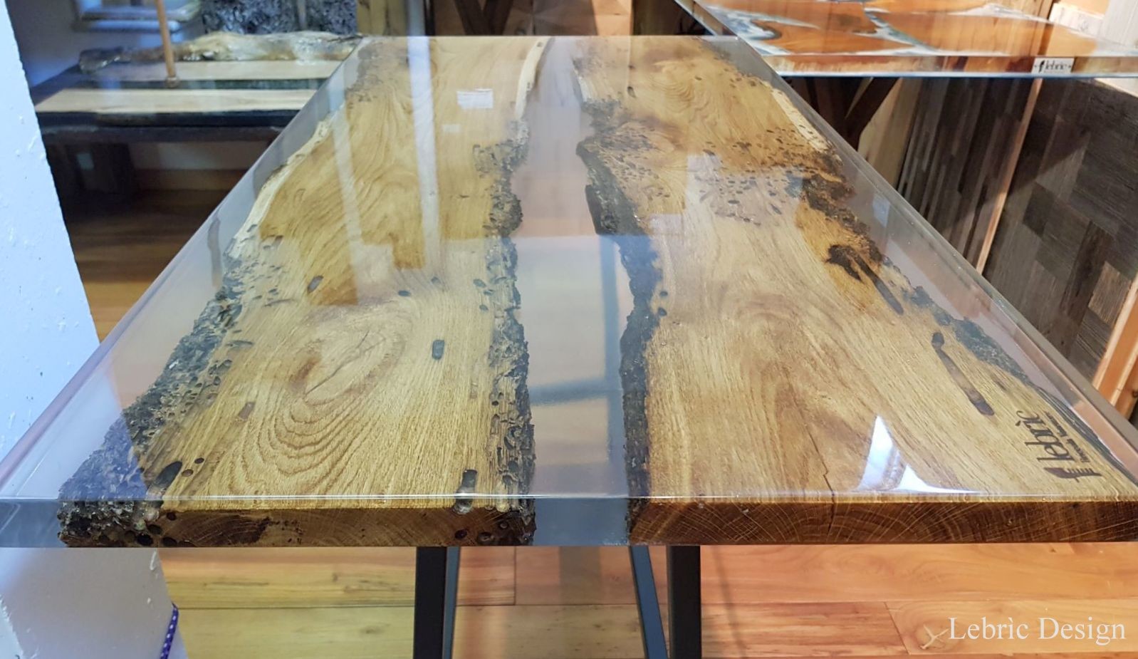 Tavolo di design in legno e resina - Giudecca