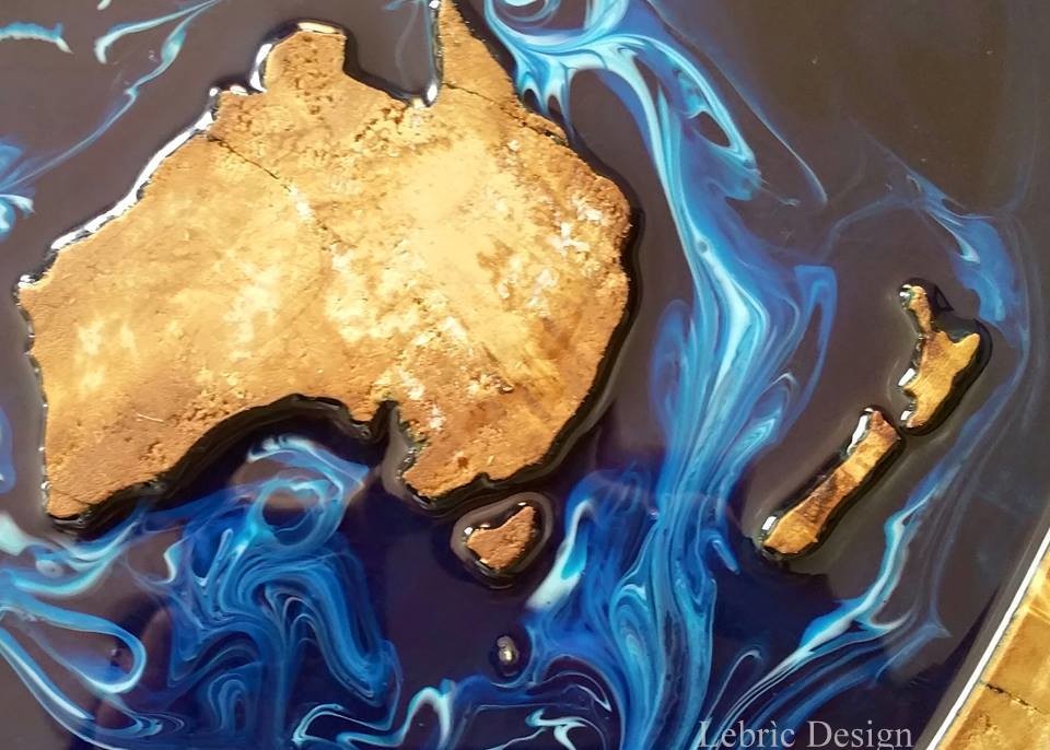 Tavolo in legno e vetro - Terra