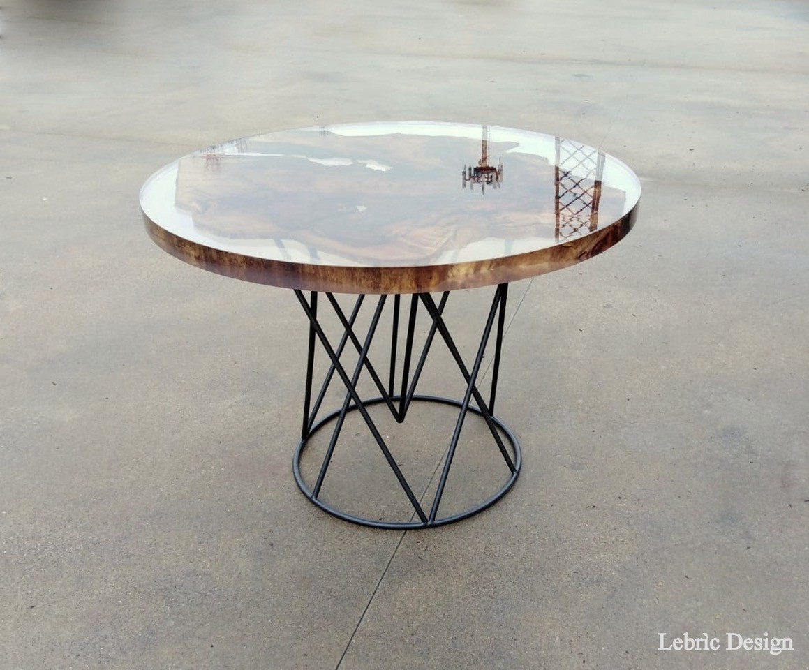 Tavolo di design in legno e resina - Luna