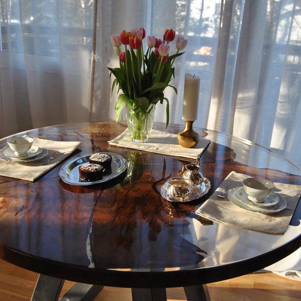 Tavolo in resina - Luna