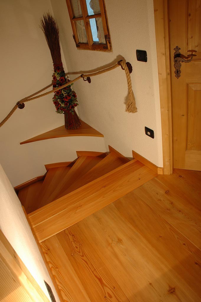 Legno antico: Larice antico cerato