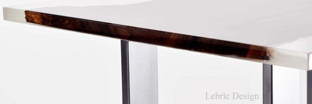 Tavolo in resina - Noce